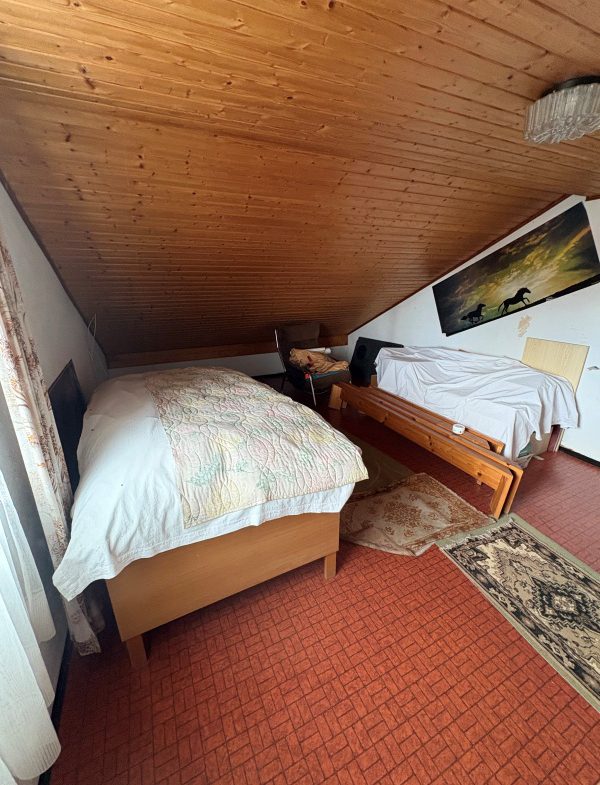 Zimmer im Dachboden