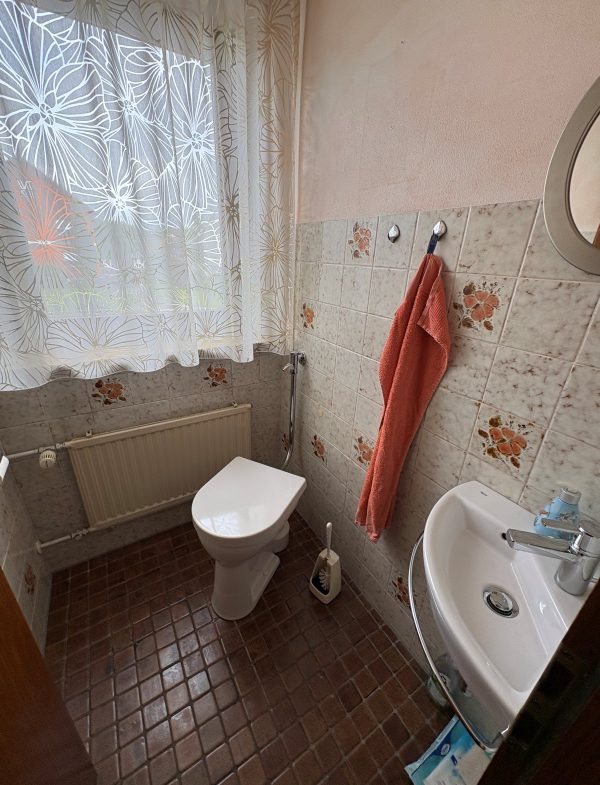 Gäste-WC EG