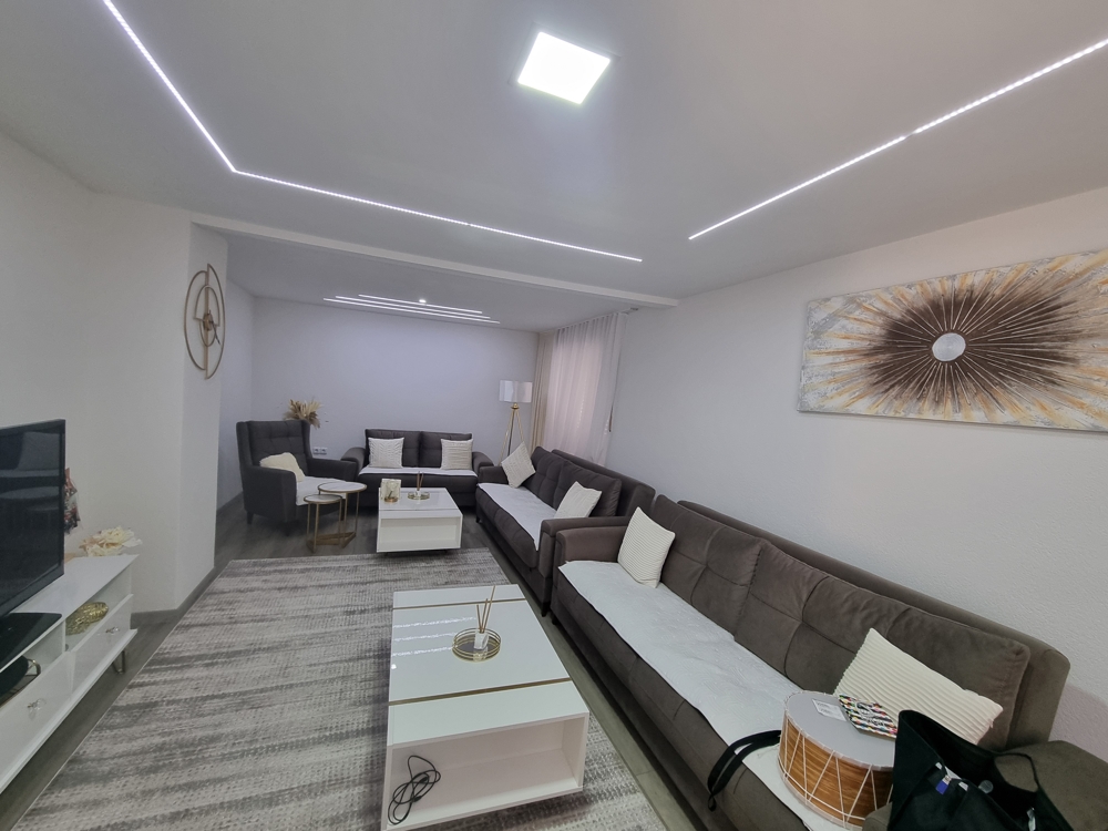 Großzügiges Wohnzimmer