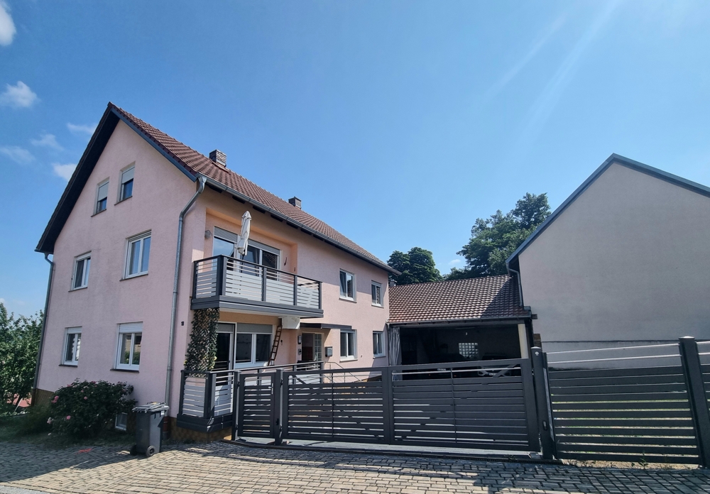 Straßenansicht